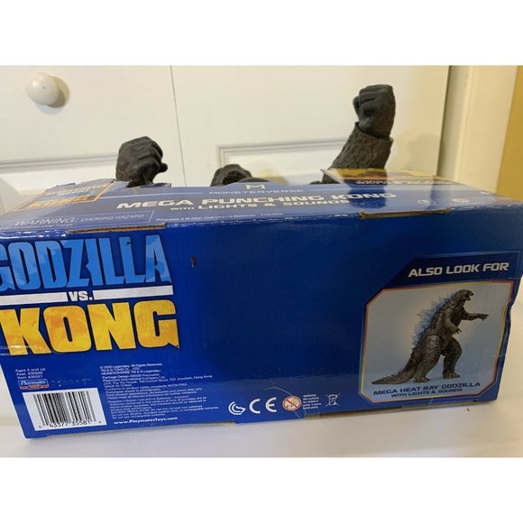 PLAYMATES MONSTERVERSE GODZILLA VS KONG 13" MEGA PUNCHING KONG SOUNDS & … - Picture 7 of 8